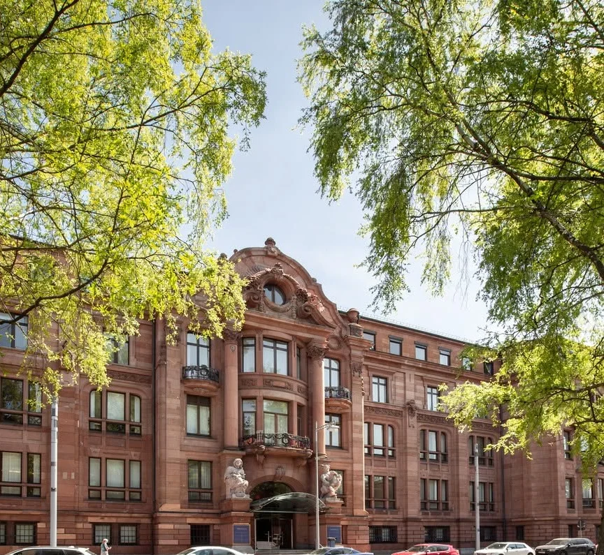 Augustaanlage 33 Mannheim im Sommer – Büro mieten in denkmalgeschützter Architektur